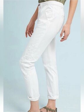 Anthropologie “The Chino” White Embroidered Floral Straight Leg Pants Mid Rise